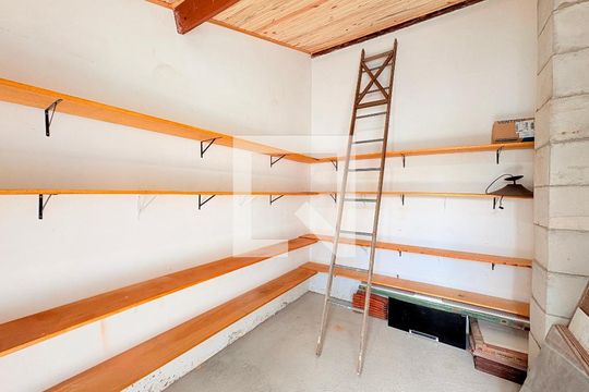 Depósito de casa à venda com 4 quartos, 255m² em Jardim Ermida Ii, Jundiaí