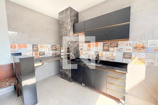 Churrasqueira de casa à venda com 4 quartos, 255m² em Jardim Ermida Ii, Jundiaí