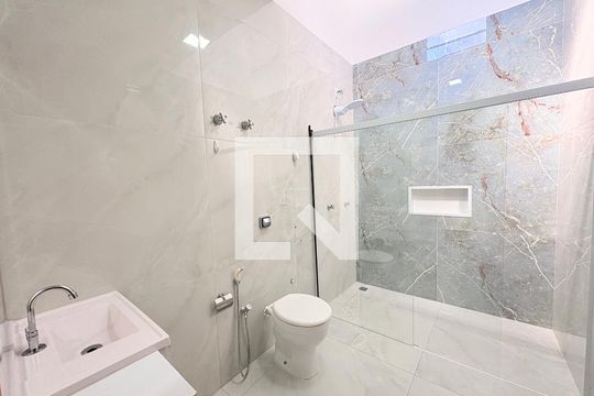 Banheiro da Suíte 1 de casa à venda com 4 quartos, 255m² em Jardim Ermida Ii, Jundiaí