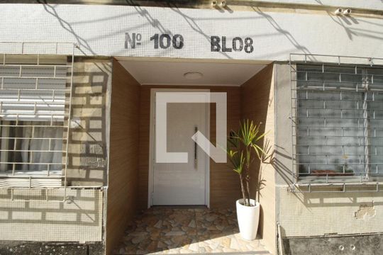 Apartamento à venda com 2 quartos, 69m² em Rubem Berta, Porto Alegre