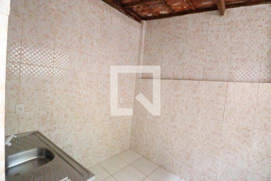 Cozinha de apartamento para alugar com 2 quartos, 57m² em Barbalho, Salvador