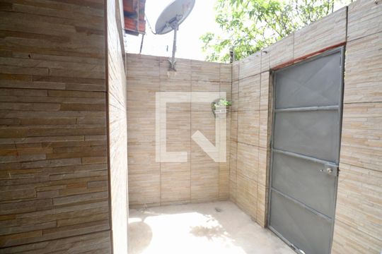 Área externa de apartamento para alugar com 2 quartos, 57m² em Barbalho, Salvador