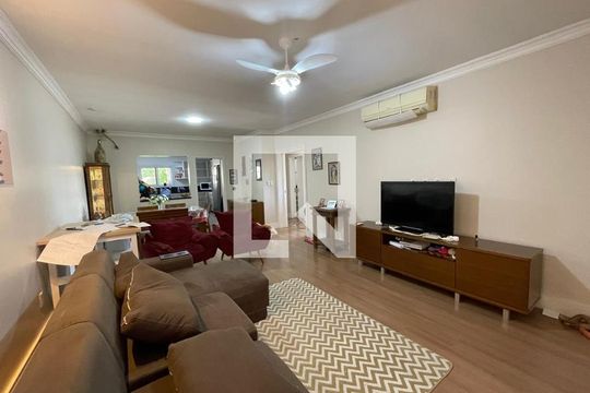 Sala de TV de casa à venda com 3 quartos, 120m² em Santo Andre, São Leopoldo