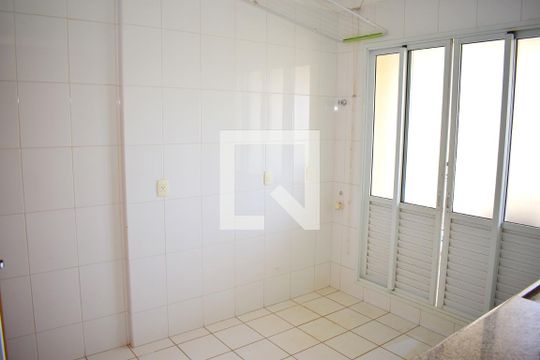 Área de Serviço de apartamento para alugar com 4 quartos, 217m² em Subsetor Sul - 7 (s-7), Ribeirão Preto