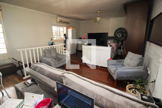 Sala 2 de casa para alugar com 2 quartos, 349m² em Partenon, Porto Alegre