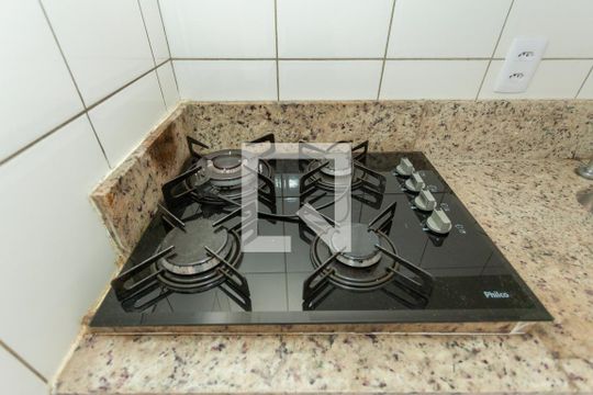 Cozinha de apartamento para alugar com 2 quartos, 56m² em Socorro, São Paulo