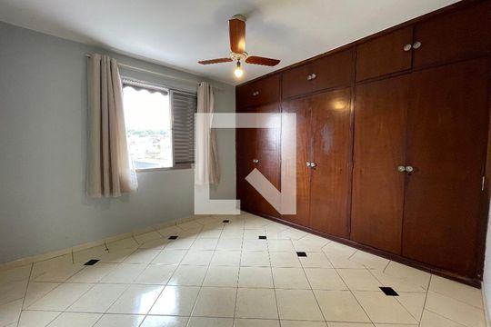 Casa à venda com 3 quartos, 130m² em Vila Lageado, São Paulo