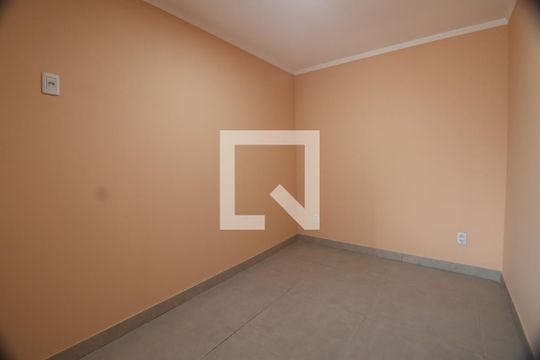 Quarto 2 de casa à venda com 3 quartos, 120m² em Mato Grande, Canoas