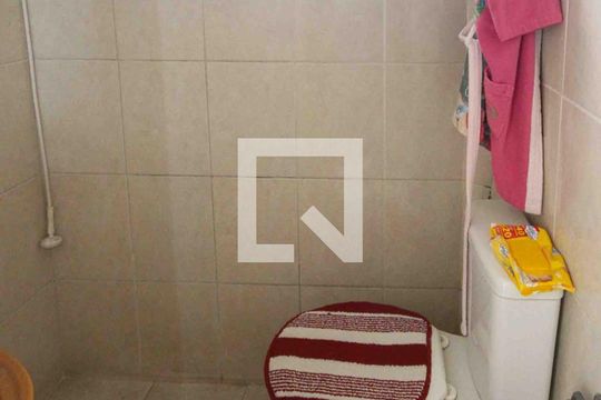 Banheiro de casa à venda com 1 quarto, 150m² em Vila California, São Paulo