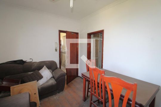 Sala de apartamento para alugar com 2 quartos, 76m² em Posse, Rio de Janeiro