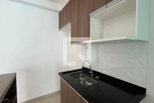 Apartamento à venda com 2 quartos, 65m² em Centro, Campinas