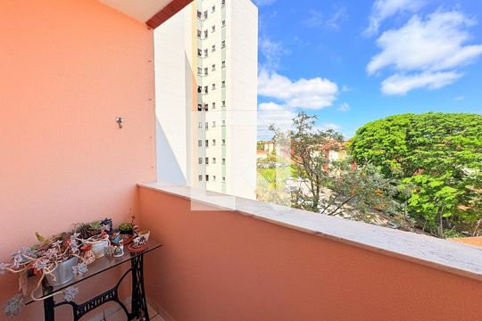 Sacada de apartamento à venda com 3 quartos, 75m² em Parque Eloy Chaves, Jundiaí
