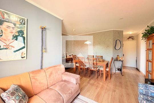 Sala de apartamento à venda com 3 quartos, 75m² em Parque Eloy Chaves, Jundiaí