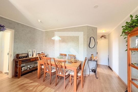 Sala de apartamento à venda com 3 quartos, 75m² em Parque Eloy Chaves, Jundiaí