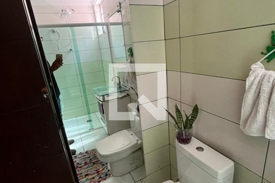 Casa à venda com 3 quartos, 260m² em Piraporinha, Diadema