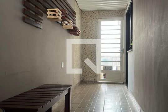 Casa à venda com 3 quartos, 260m² em Piraporinha, Diadema