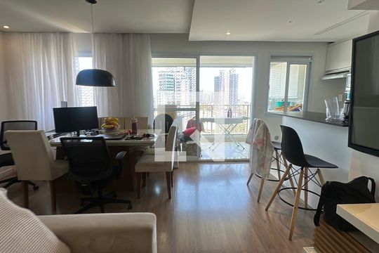 Sala de apartamento para alugar com 2 quartos, 69m² em Alphaville Empresarial, Barueri