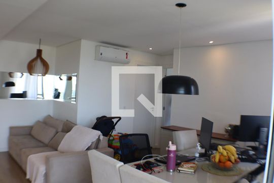Sala de apartamento para alugar com 2 quartos, 69m² em Alphaville Empresarial, Barueri