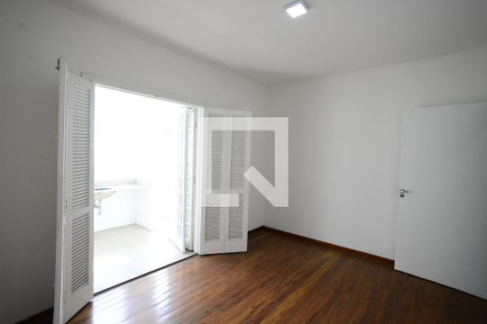Casa à venda com 2 quartos, 200m² em Vila Mariana, São Paulo