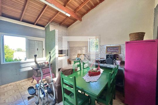 Sala de casa à venda com 3 quartos, 113m² em Fazenda São Borja, São Leopoldo