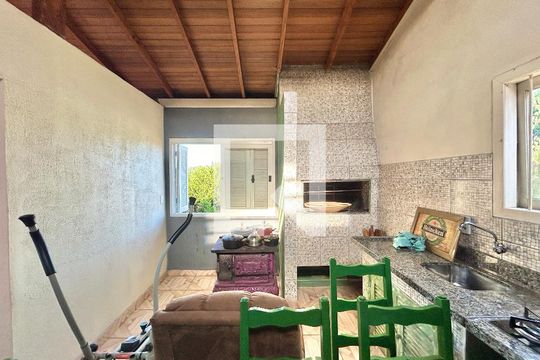 Sala de casa à venda com 3 quartos, 113m² em Fazenda São Borja, São Leopoldo