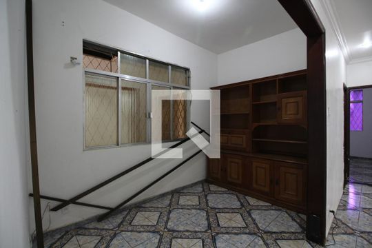 Sala de casa à venda com 5 quartos, 400m² em Taquara, Rio de Janeiro