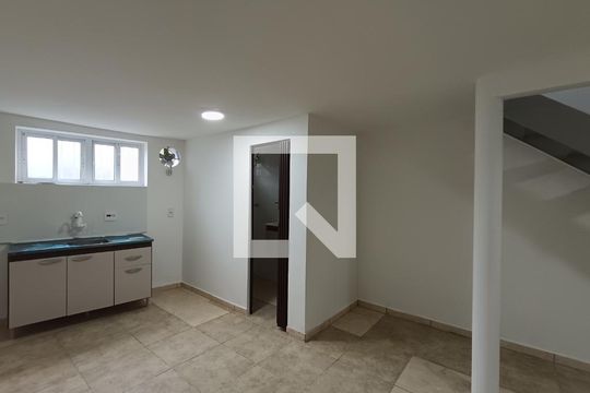 Studio de kitnet/studio para alugar com 1 quarto, 56m² em Parque Imperial, São Paulo