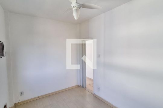 Apartamento à venda com 2 quartos, 42m² em Irajá, Rio de Janeiro
