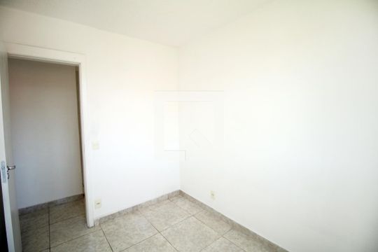 Quarto 1 de apartamento para alugar com 2 quartos, 45m² em Pavuna, Rio de Janeiro