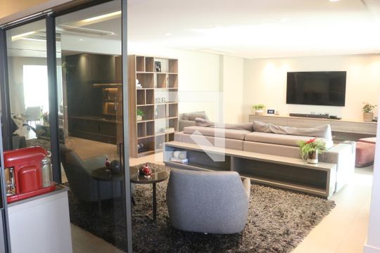 Sala de apartamento para alugar com 3 quartos, 244m² em Santo Antônio, São Caetano do Sul