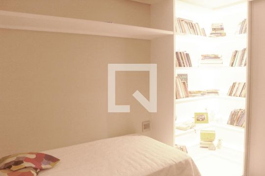 Suíte 1 de apartamento para alugar com 3 quartos, 244m² em Santo Antônio, São Caetano do Sul