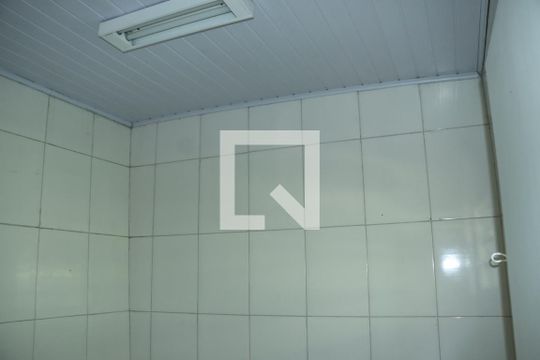 Casa para alugar com 3 quartos, 277m² em Jardim Arabutan, Embu das Artes