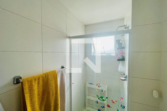 Banheiro 1 de apartamento à venda com 2 quartos, 65m² em Gopouva, Guarulhos