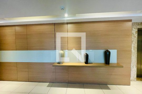 Hall de entrada de apartamento à venda com 2 quartos, 65m² em Gopouva, Guarulhos