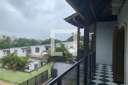 varanda da suite de casa à venda com 5 quartos, 350m² em Rondônia, Novo Hamburgo