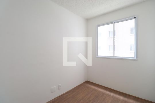 Apartamento para alugar com 2 quartos, 34m² em Parque Industrial Tomas Edson, São Paulo