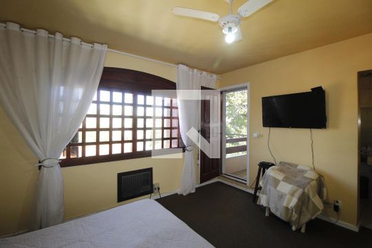 Suíte 1 de casa à venda com 5 quartos, 321m² em Jardim Sabará, Porto Alegre