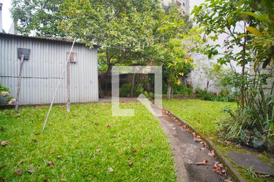 Quintal de casa à venda com 4 quartos, 130m² em Rincão, Novo Hamburgo