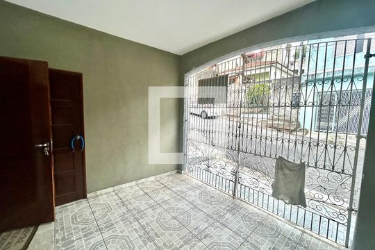 Garagem de casa à venda com 3 quartos, 200m² em Jardim America, Guarulhos