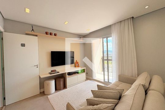 Sala de apartamento à venda com 3 quartos, 72m² em Cidade Luíza, Jundiaí