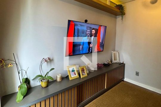 Sala de apartamento à venda com 2 quartos, 80m² em Paraíso, São Paulo