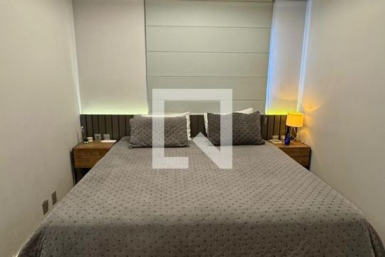 Suíte 1 de apartamento à venda com 2 quartos, 80m² em Paraíso, São Paulo