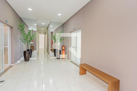 Hall de entrada de apartamento para alugar com 2 quartos, 49m² em Piqueri, São Paulo