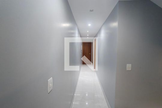 Corredor de casa de condomínio à venda com 4 quartos, 190m² em Anil, Rio de Janeiro