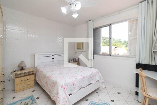 Quarto 1 de casa de condomínio à venda com 3 quartos, 194m² em Espírito Santo, Porto Alegre