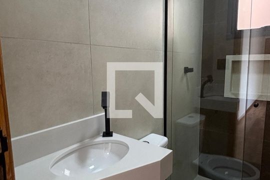 Banheiro de apartamento à venda com 2 quartos, 79m² em Vila Metalúrgica, Santo André