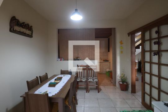 Cozinha de casa à venda com 3 quartos, 240m² em Estância Velha, Canoas