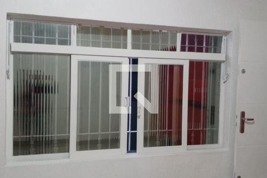 Sala de casa à venda com 3 quartos, 220m² em São Lucas, São Paulo