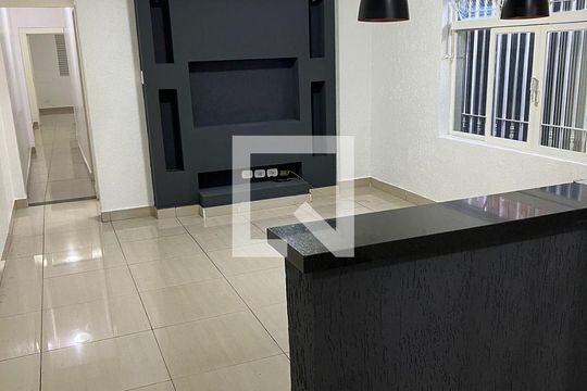 Sala de casa à venda com 3 quartos, 220m² em São Lucas, São Paulo
