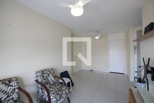 Sala de apartamento à venda com 2 quartos, 68m² em Barra Olímpica, Rio de Janeiro